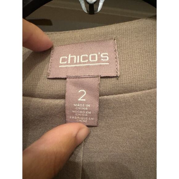 Chico’s Textured Ruffle Front Jacket Sz 2 Tan Neutral Elegant Layering Chic - Picture 6 of 7